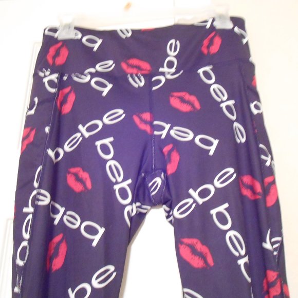 Bebe Sport Activewear Red Lips Print Leggings - Picture 2 of 3